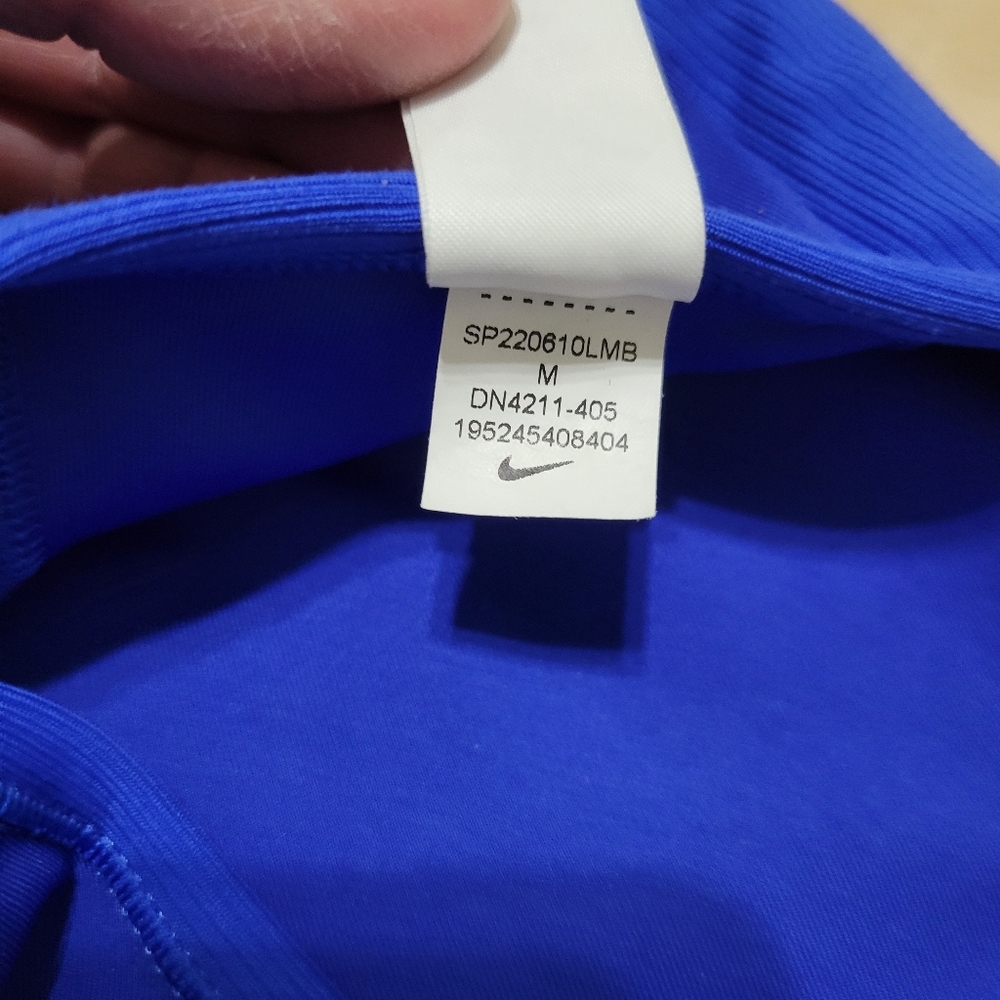 Nike Women’s Sports Bra Dri-Fit Blue M With Pocket And Black Swoosh Logo - Picture 7 of 8